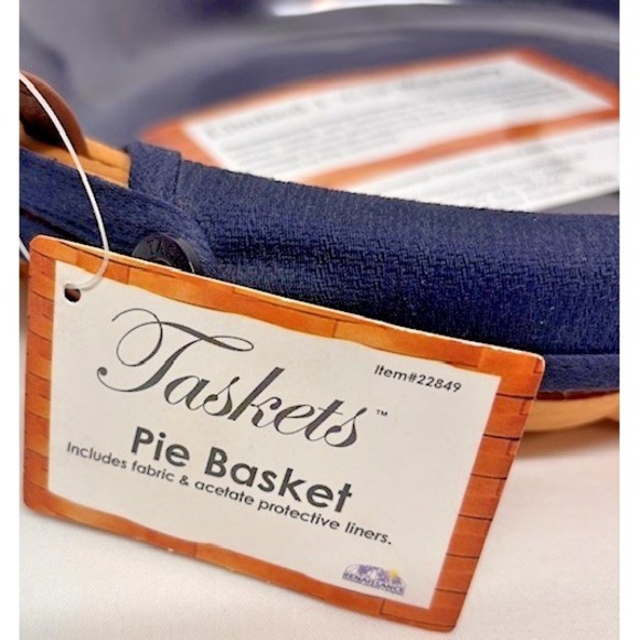 VTG Taskets Renaissance Pie Basket NWT Blue Fabric, Handles 11"x2.5" - Picture 4 of 4